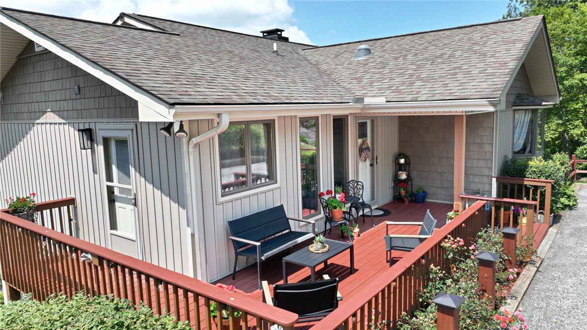 Image number 3 for the current listing