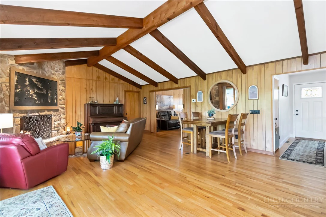 Image number 10 for the current listing