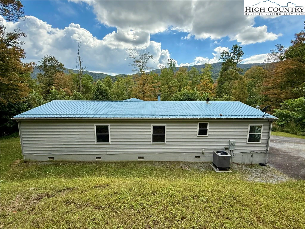 Image number 21 for the current listing