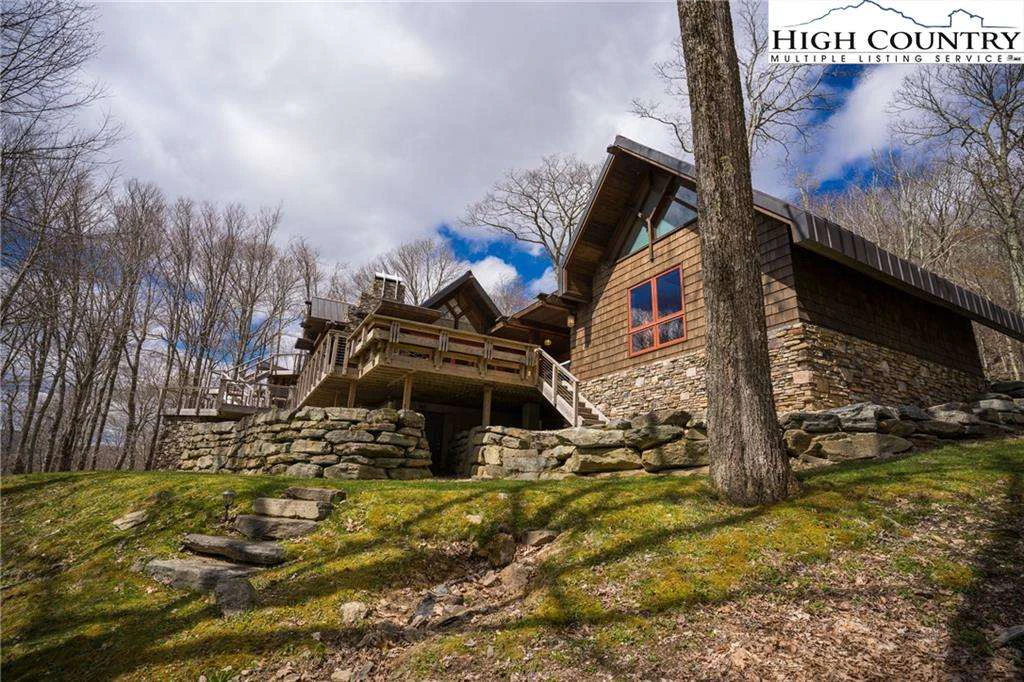 Image number 18 for the current listing