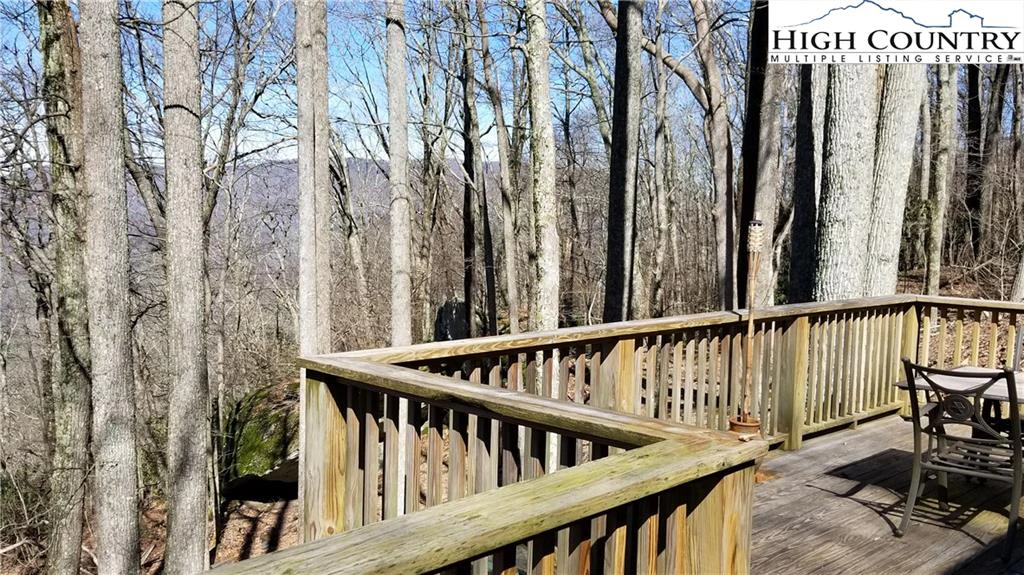 Image number 4 for the current listing