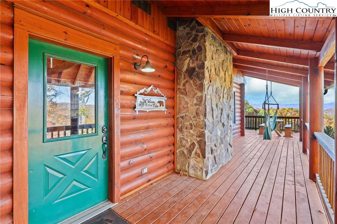 Image number 11 for the current listing