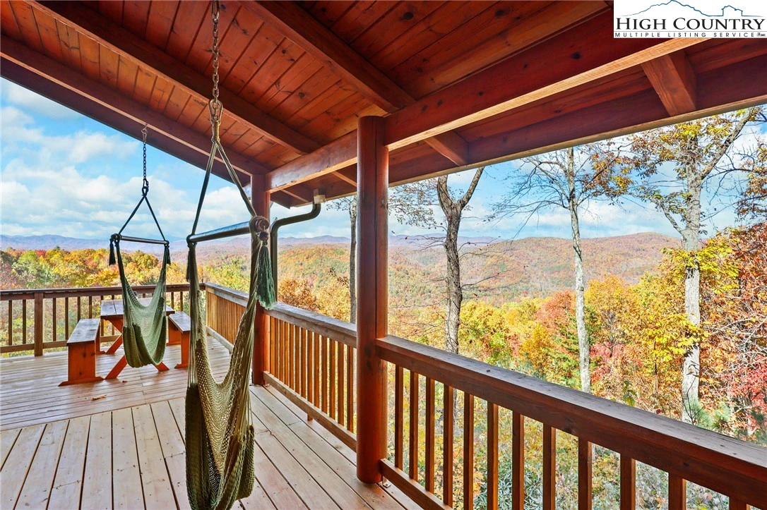 Image number 13 for the current listing