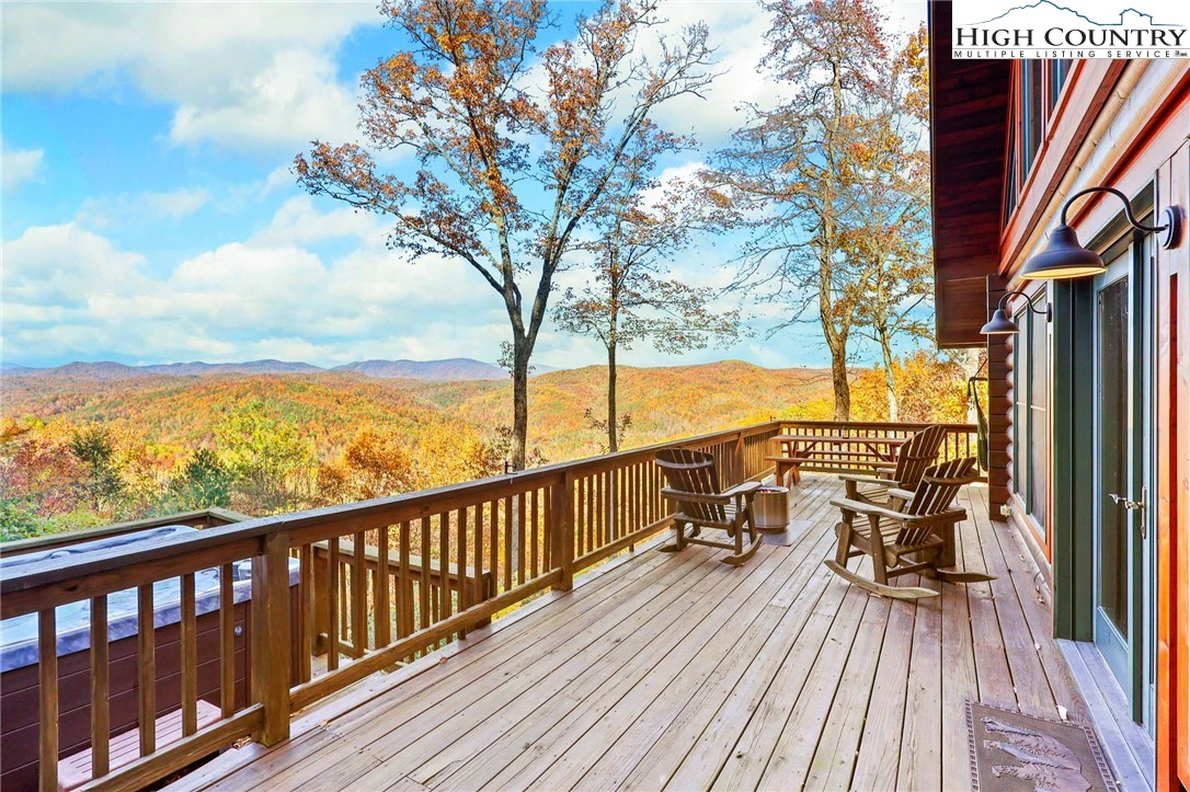 Image number 15 for the current listing