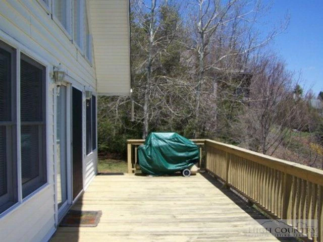 Image number 12 for the current listing