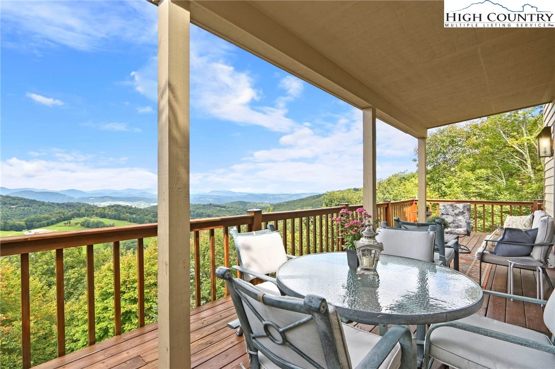 Image number 2 for the current listing