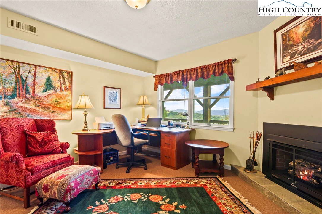 Image number 5 for the current listing