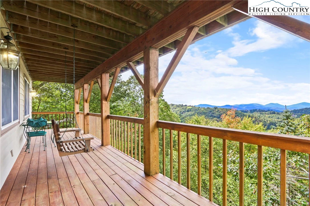 Image number 19 for the current listing