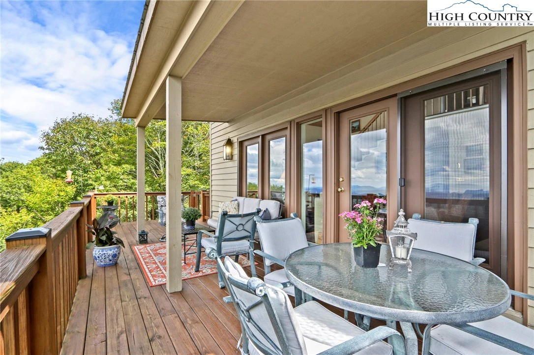 Image number 21 for the current listing