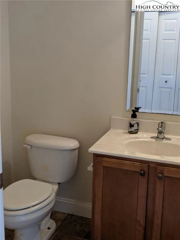 Image number 2 for the current listing