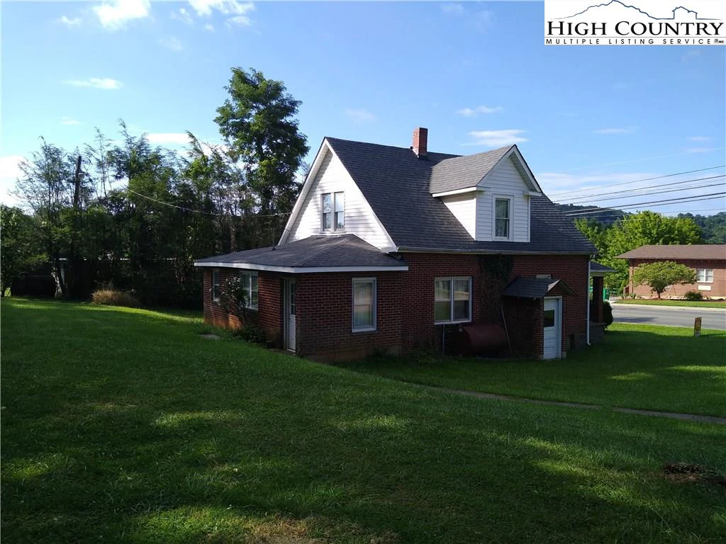 Image number 4 for the current listing