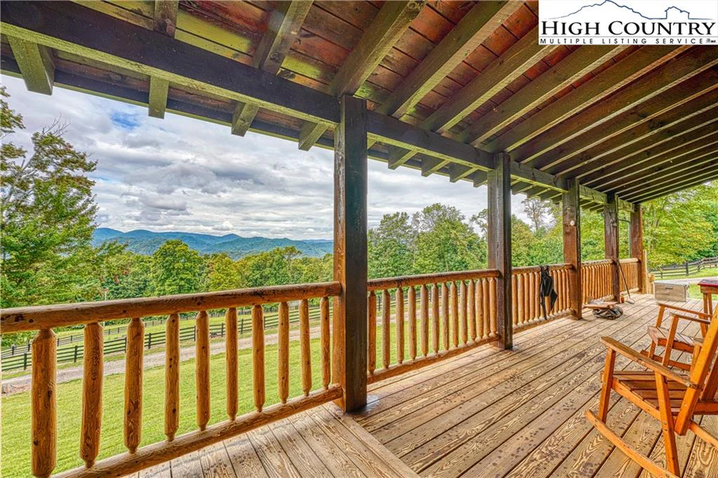 Image number 18 for the current listing