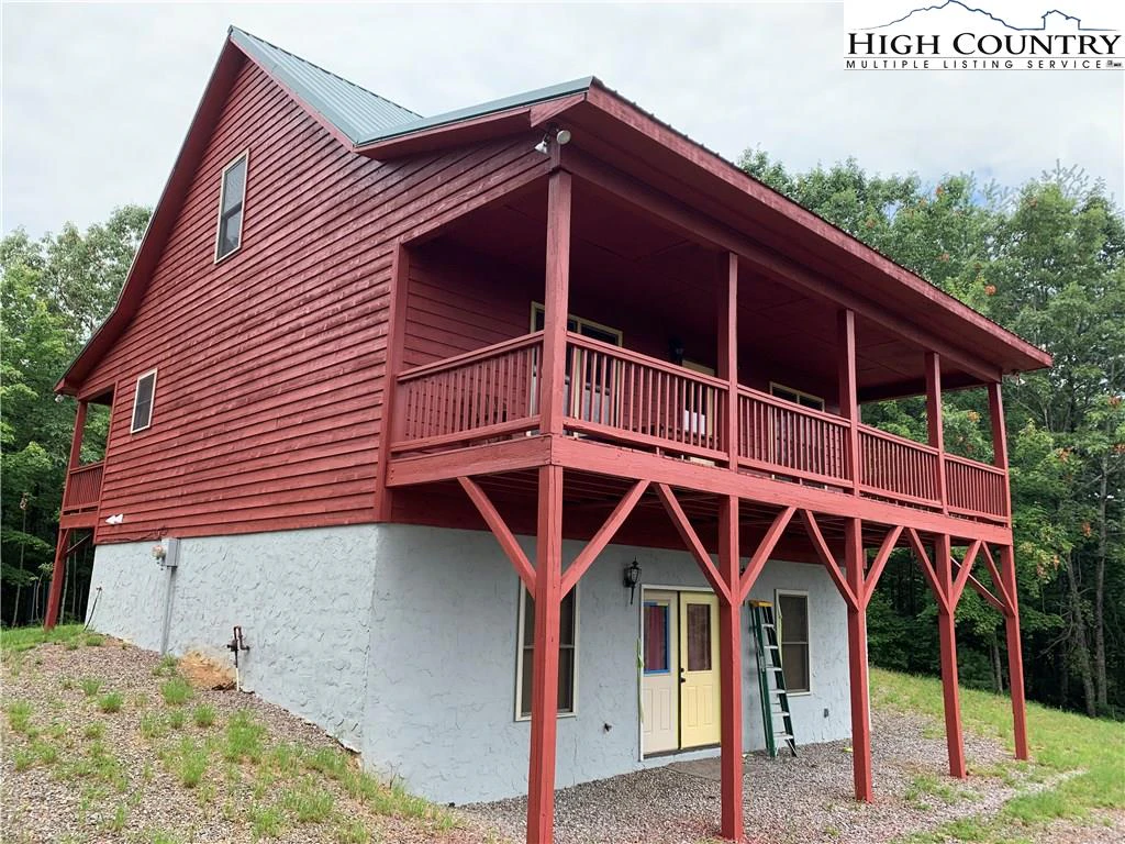 Image number 1 for the current listing
