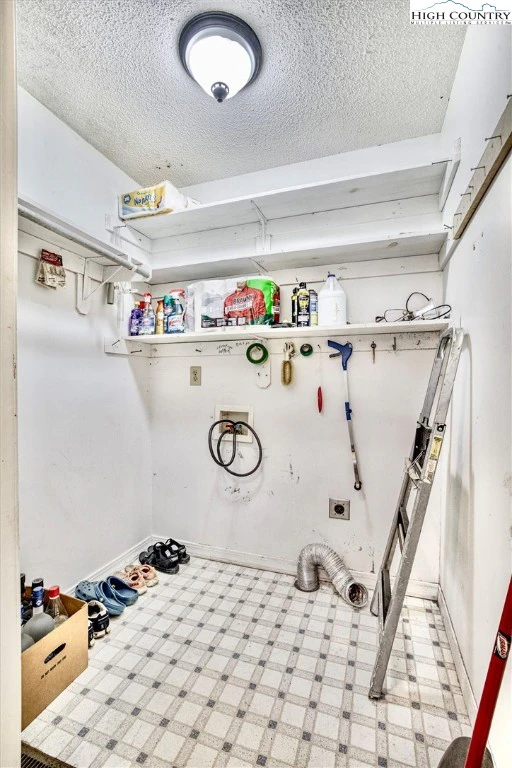 Image number 14 for the current listing