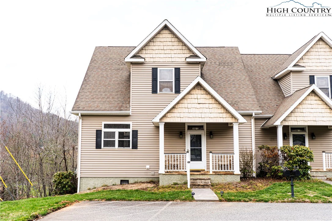 Image number 1 for the current listing