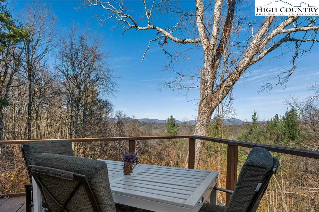 Image number 7 for the current listing