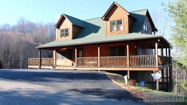 Image number 1 for the current listing