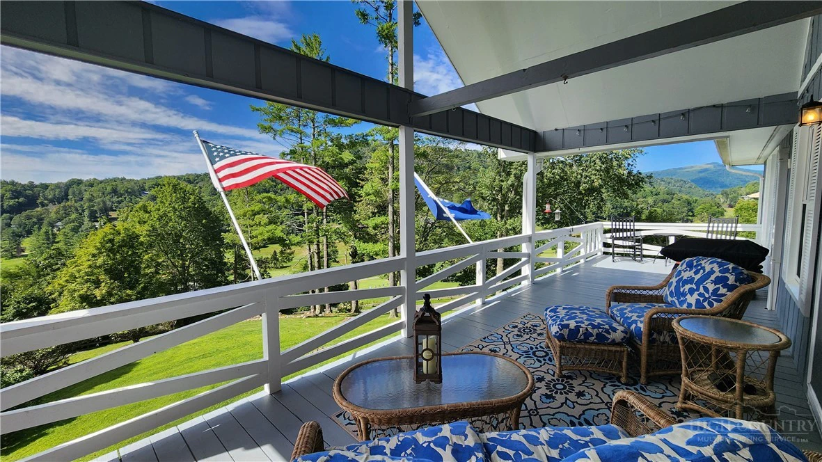 Image number 20 for the current listing