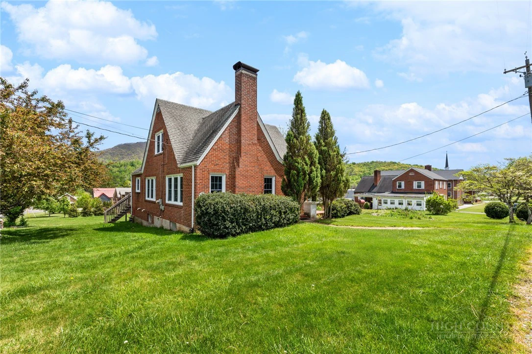 Image number 2 for the current listing
