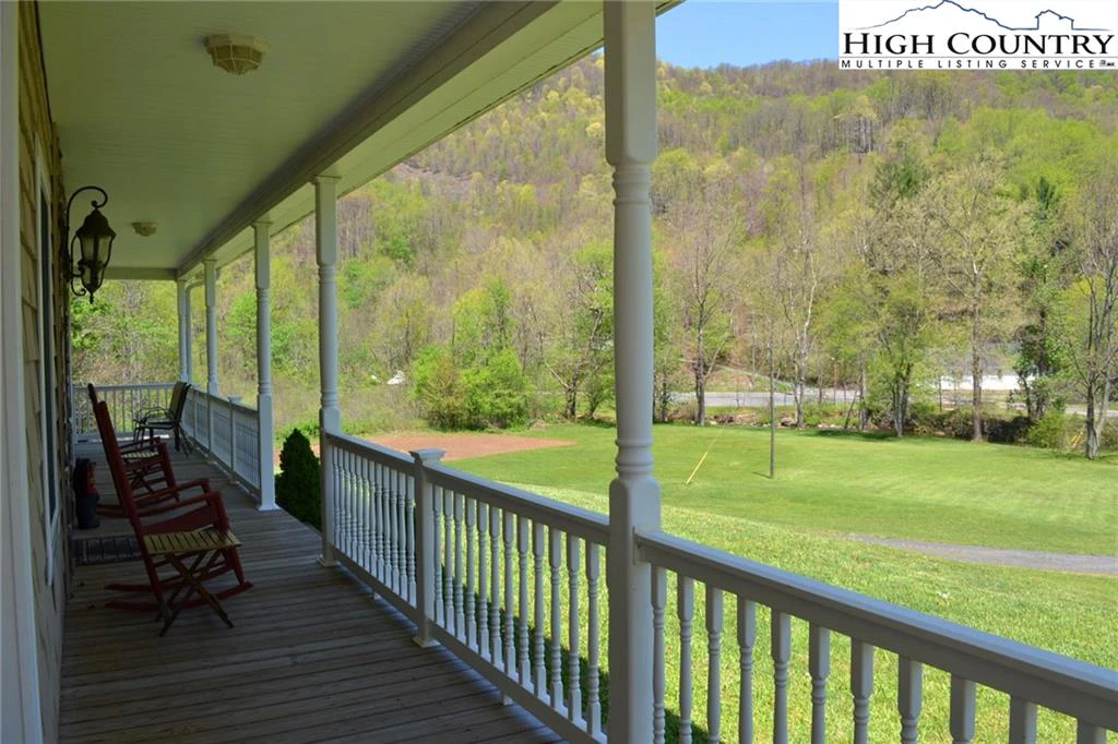 Image number 7 for the current listing
