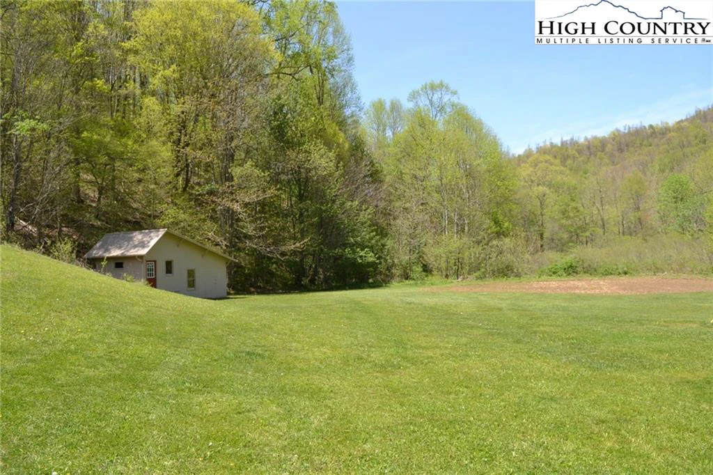 Image number 3 for the current listing