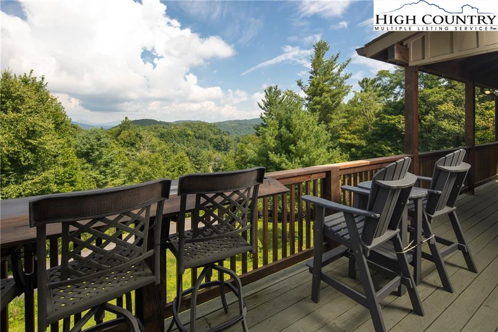 Image number 10 for the current listing