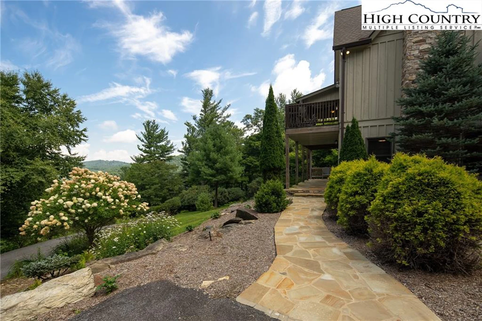 Image number 16 for the current listing