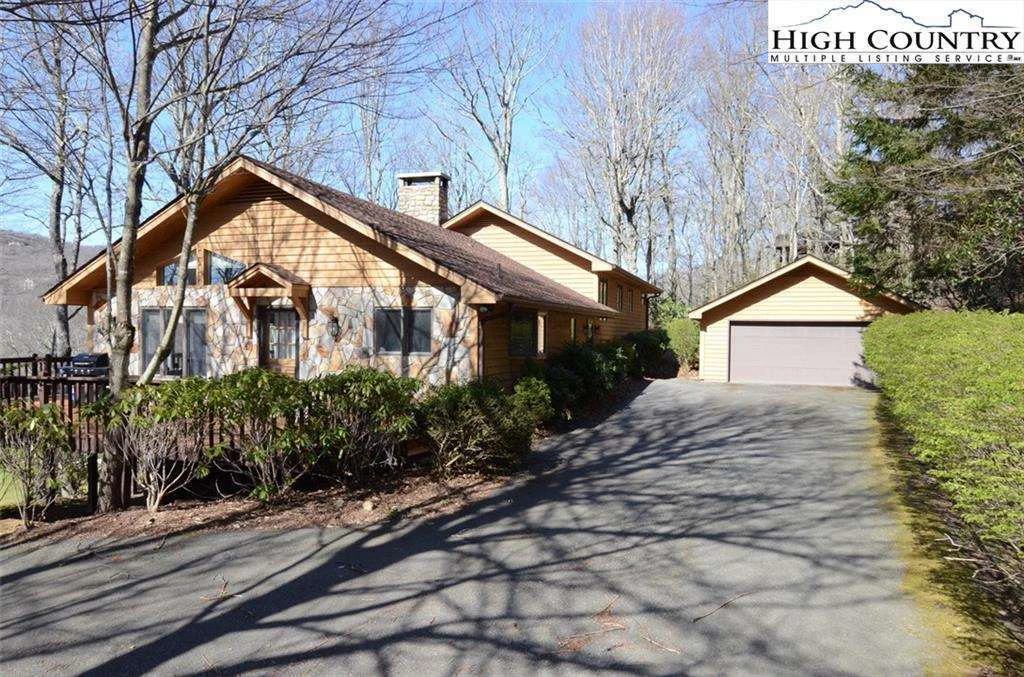 Image number 1 for the current listing