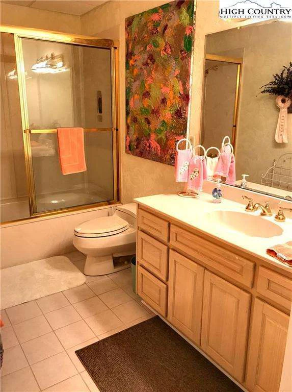 Image number 4 for the current listing