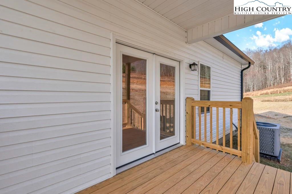 Image number 6 for the current listing