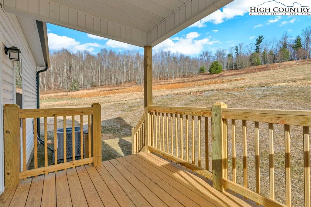 Image number 7 for the current listing