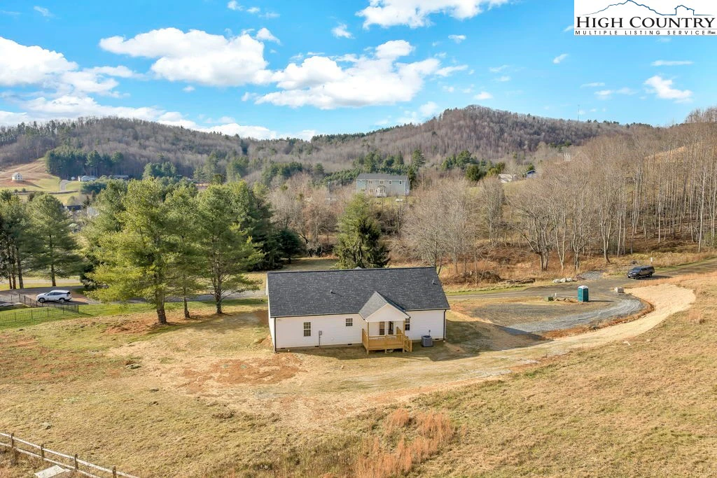 Image number 9 for the current listing