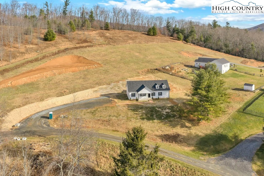 Image number 10 for the current listing