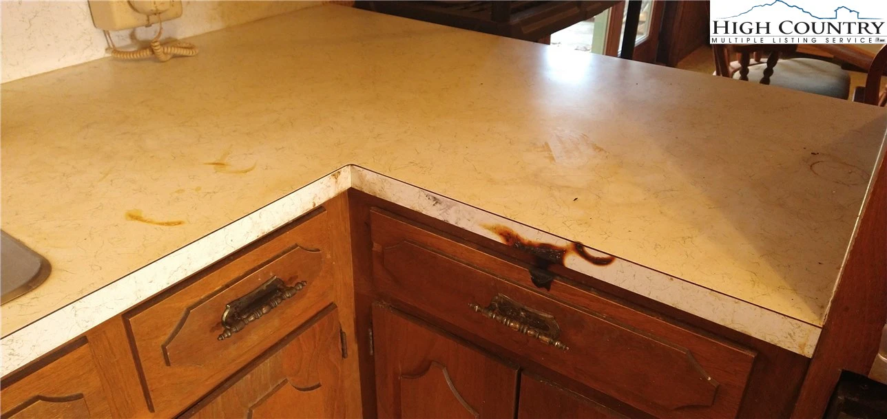 Image number 7 for the current listing
