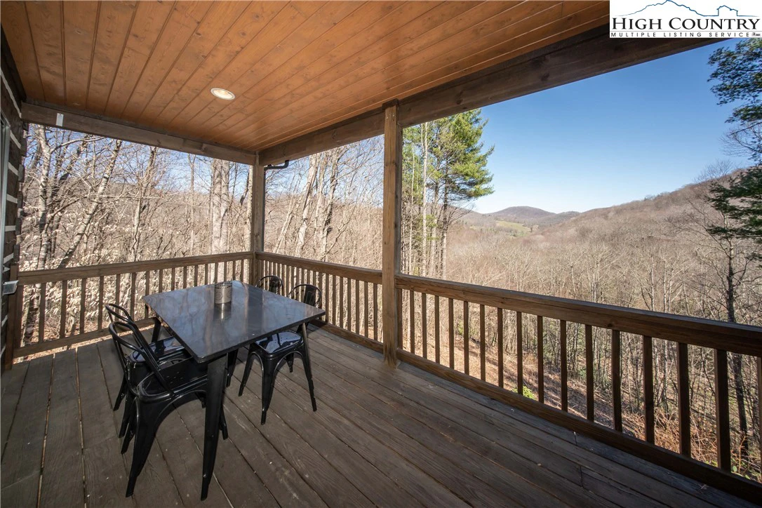 Image number 21 for the current listing