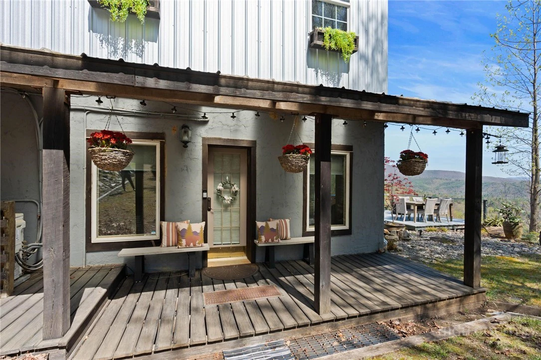 Image number 5 for the current listing