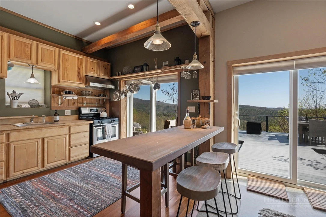 Image number 7 for the current listing