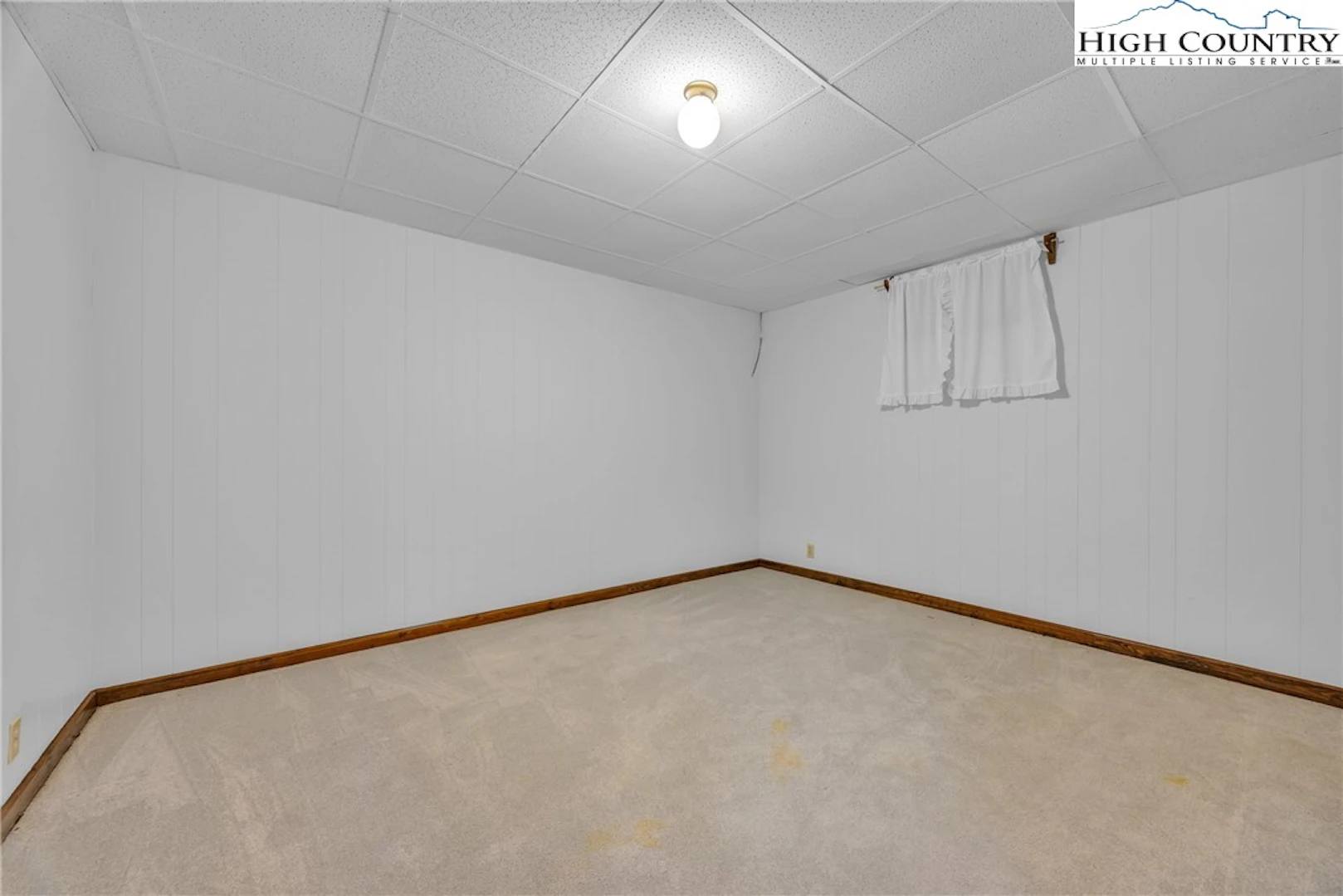 Image number 10 for the current listing