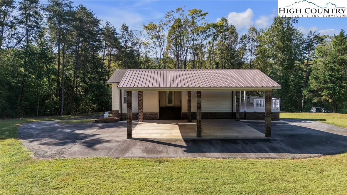 Image number 21 for the current listing