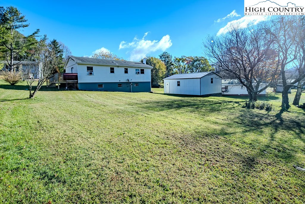 Image number 16 for the current listing