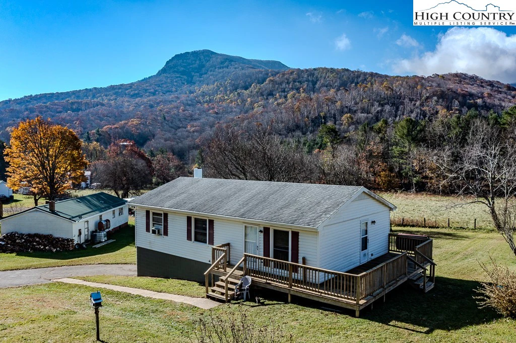 Image number 18 for the current listing