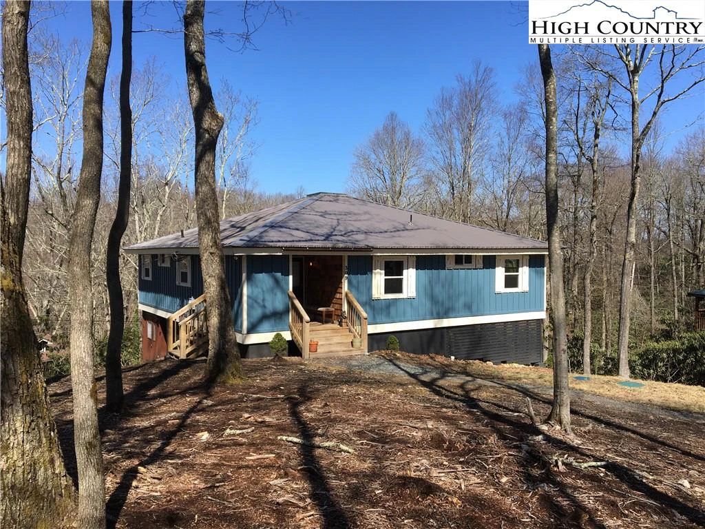 Image number 1 for the current listing