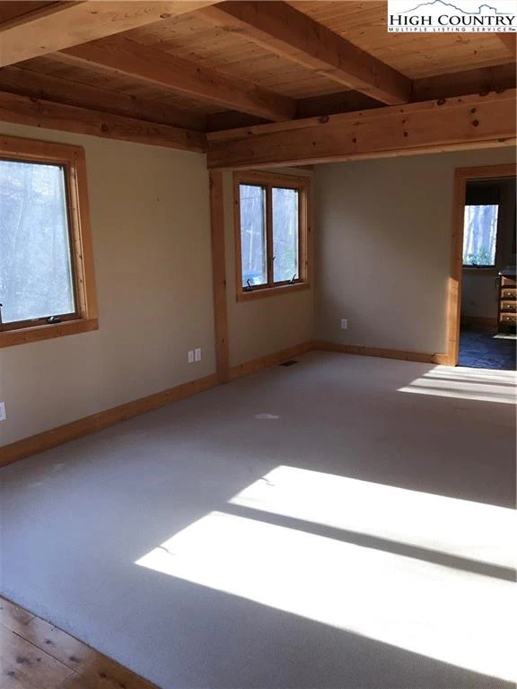 Image number 9 for the current listing