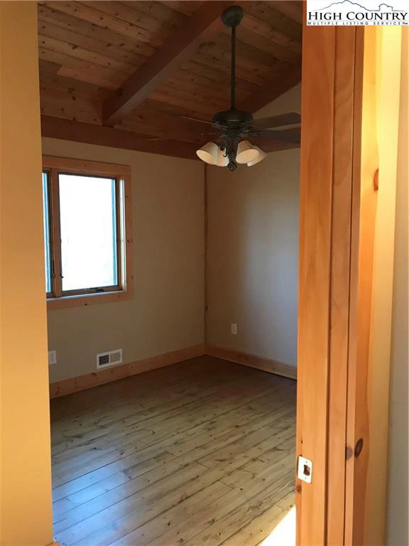 Image number 8 for the current listing