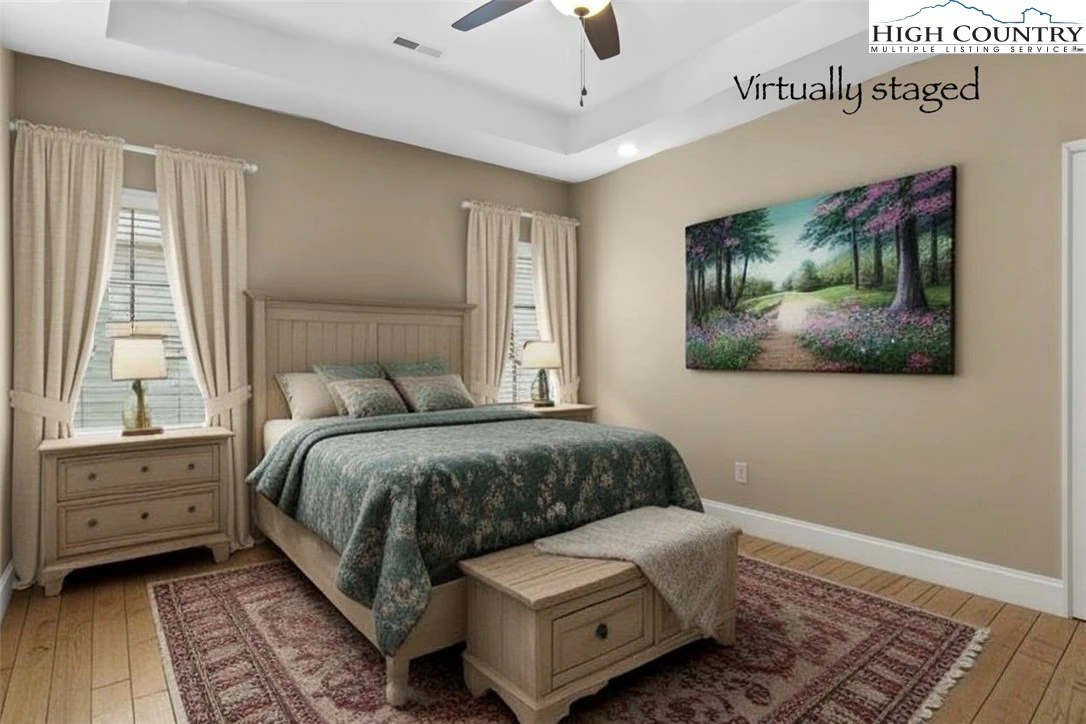 Image number 3 for the current listing