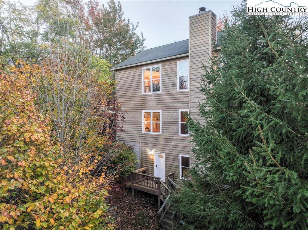 Image number 22 for the current listing