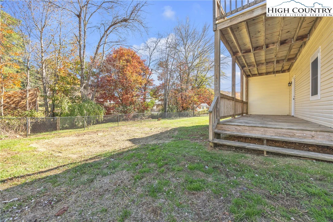 Image number 18 for the current listing