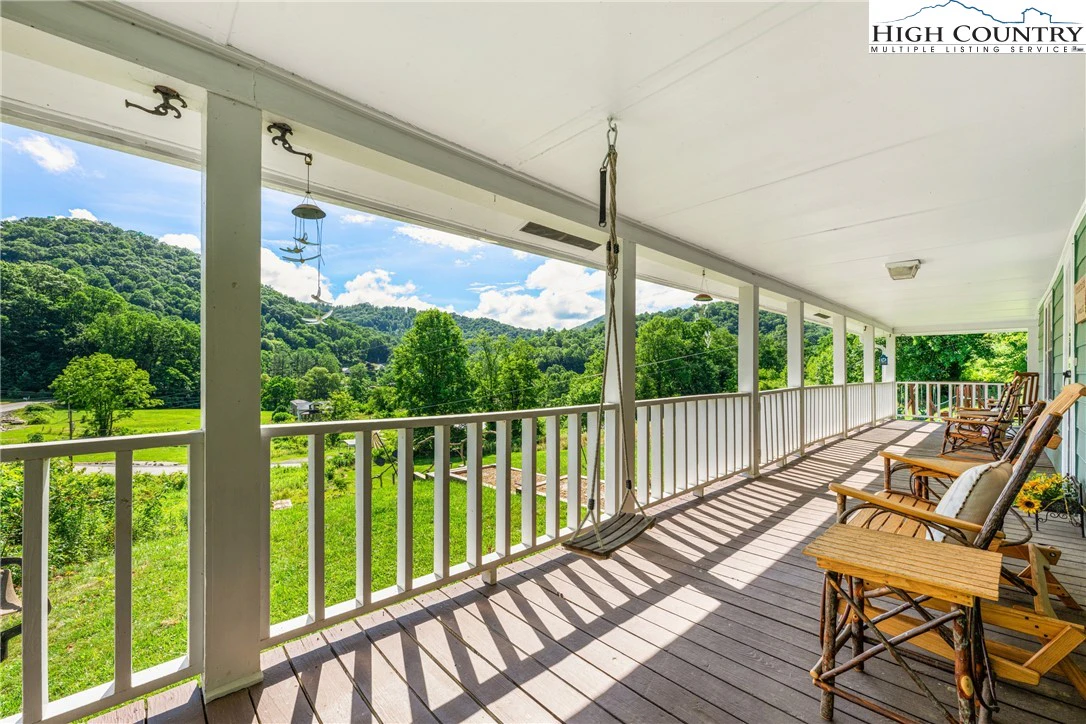 Image number 10 for the current listing