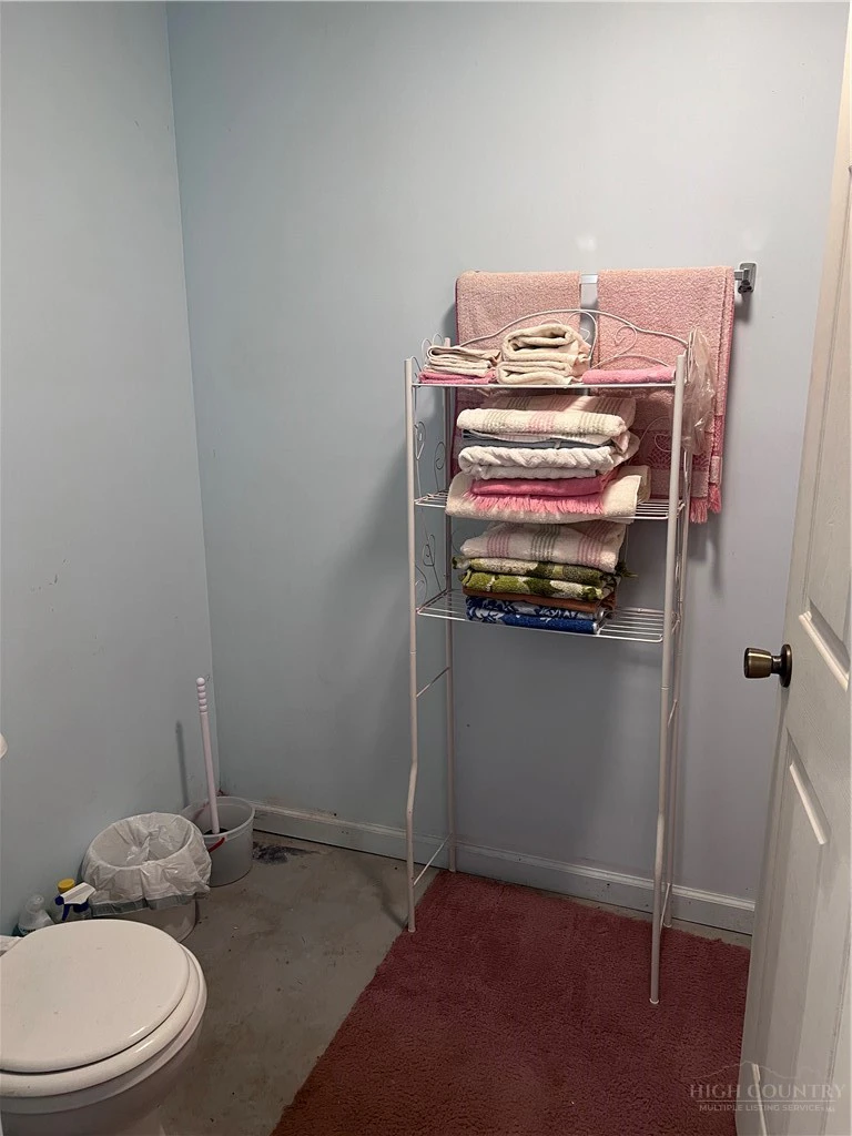 Image number 9 for the current listing