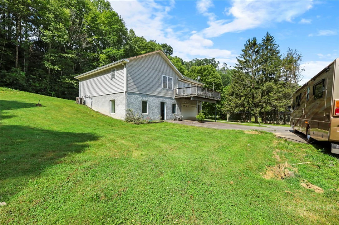 Image number 22 for the current listing